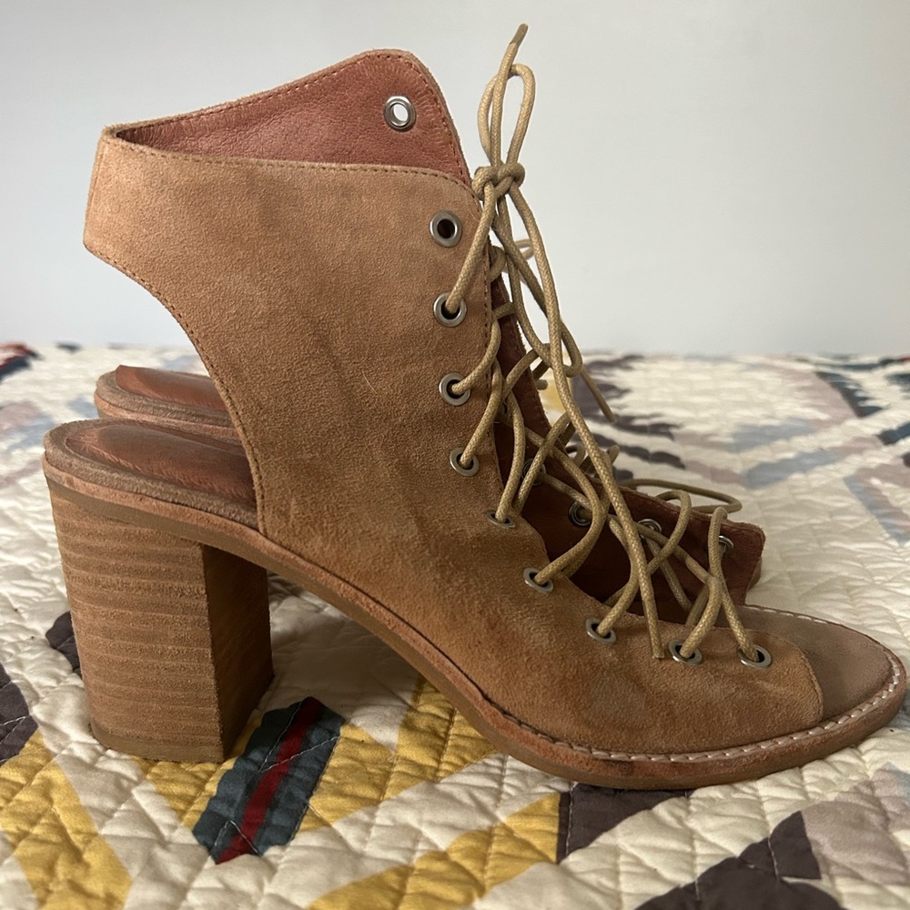 Free People X Jeffrey Campbell Minimal Lace-up Tan Heel- 9- Like New - Picture 2 of 7